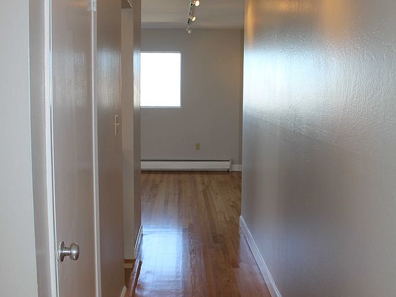 3rd image of 740 Rhode Island St APT 315