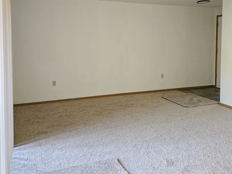 3605-3625 Belle Vista Ct S — Photo 3