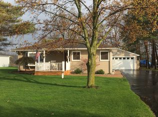 13589 S Horrell Rd, Fenton, MI 48430