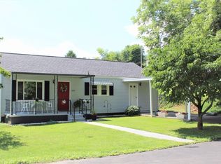 406 Stuart Dr, Elizabethton, TN 37643