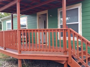 909 3rd Ave SW, Castle Rock, WA 98611