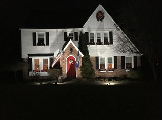 182 N Main St, West Hartford, CT 06107