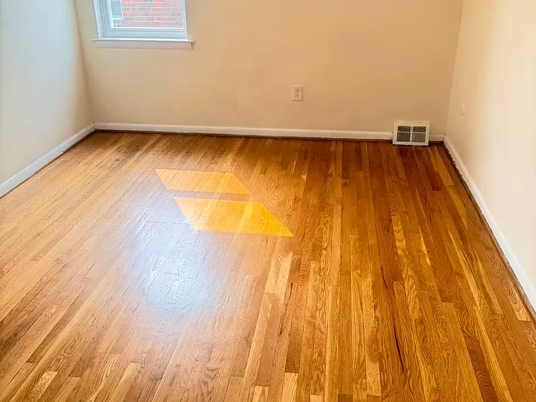 522 Parlin St — Photo 7