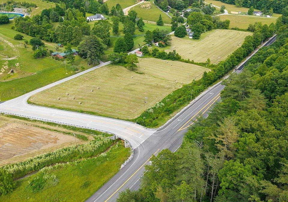 1st image of 964 Campton Baptist Rd