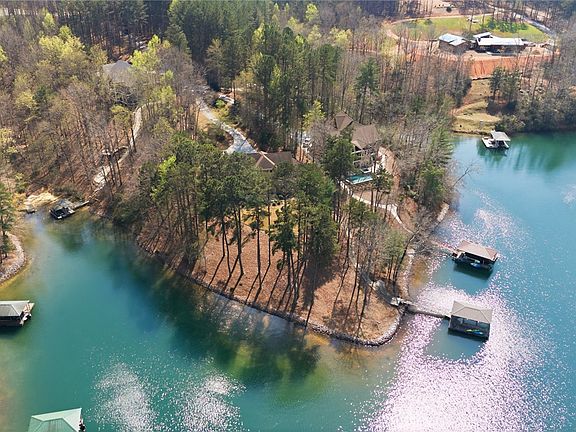 4th image of 610 Highridge Dr