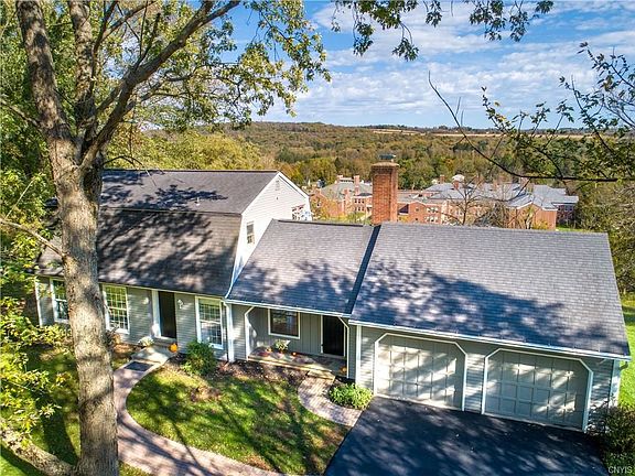 2nd image of 14 Highland Dr