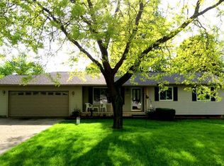 7052 Cleon Dr, Swartz Creek, MI 48473