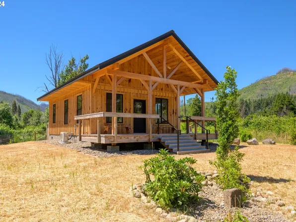 51164 McKenzie Hwy, Vida, OR 97488