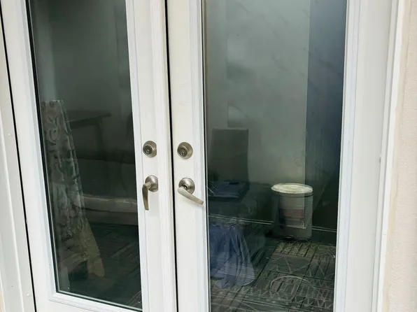 74 Church St S #Basement, Richmond Hill, ON L4C 1W3