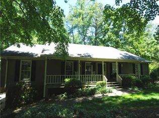 1012 Knotts Pointe Dr, Woodstock, GA