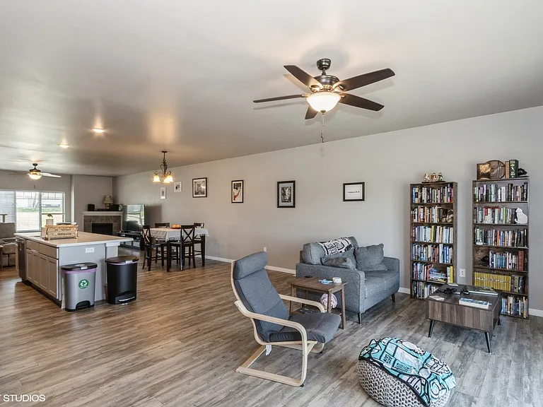 Rollins Pass Condominiums — Photo 36