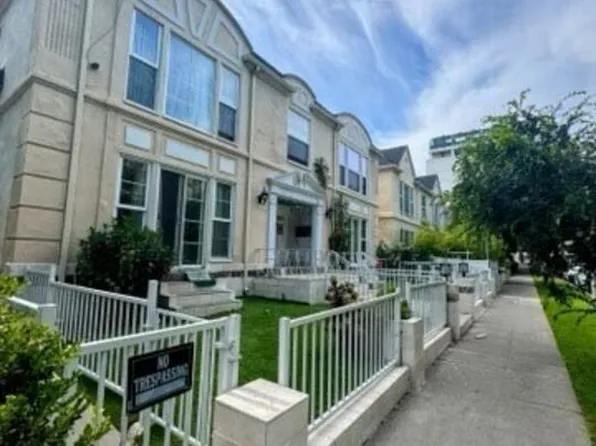 133 S Crescent Dr, Beverly Hills, CA