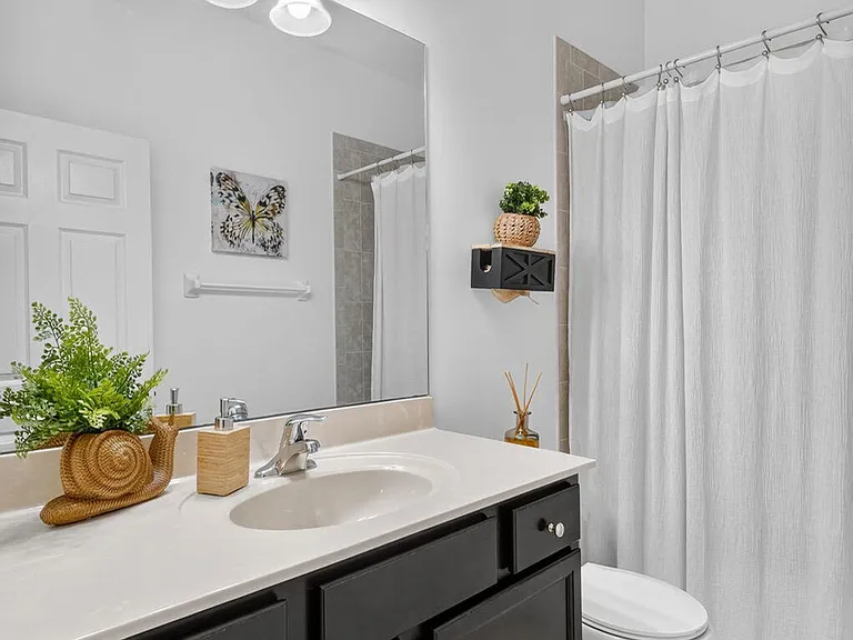 10139 Wellington Parc Dr — Photo 9