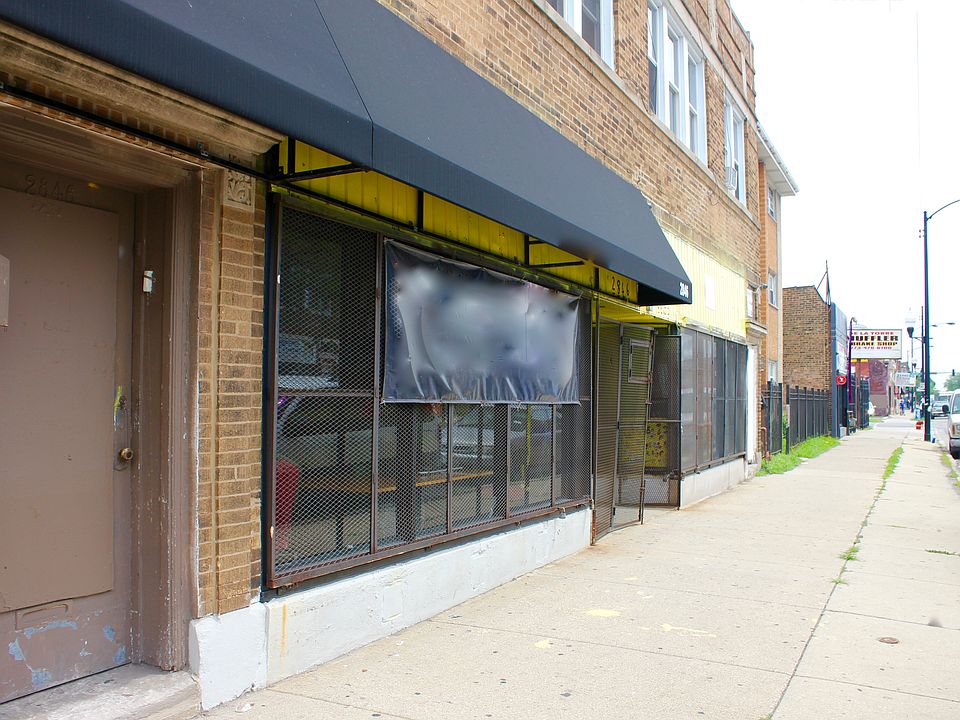 2 commercial store fronts