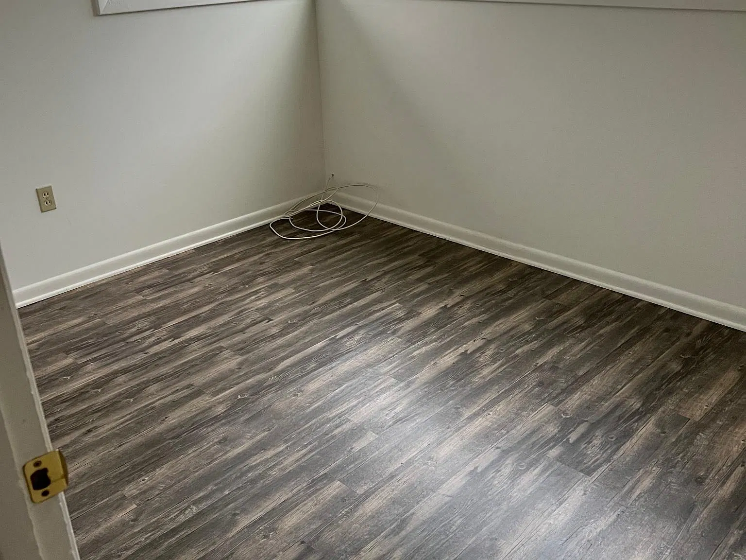 4 bed, 1275 sqft, $2,550 — Photo 4