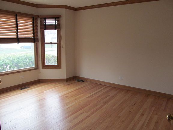 5th image of 502 N Ashbury Ave