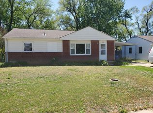 1635 E Evanston St, Wichita, KS 67219