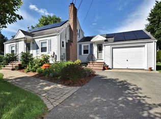 4 Emeline St, Woburn, MA 01801