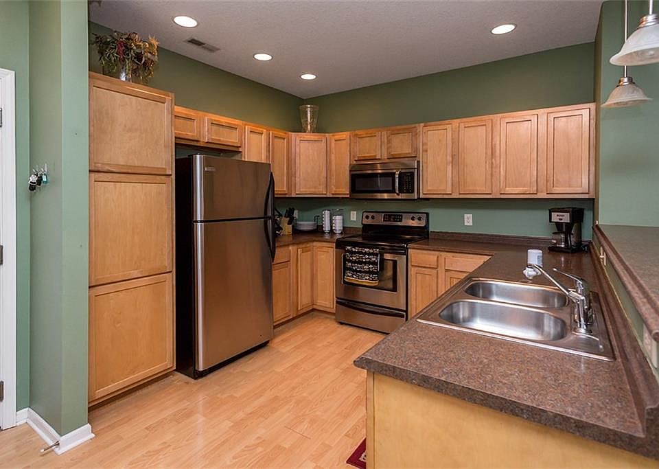 1st image of 1329 SE University Ave Unit 201