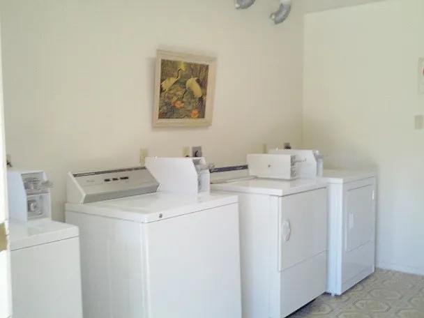 1813 Girard Blvd NE #11 — Photo 19