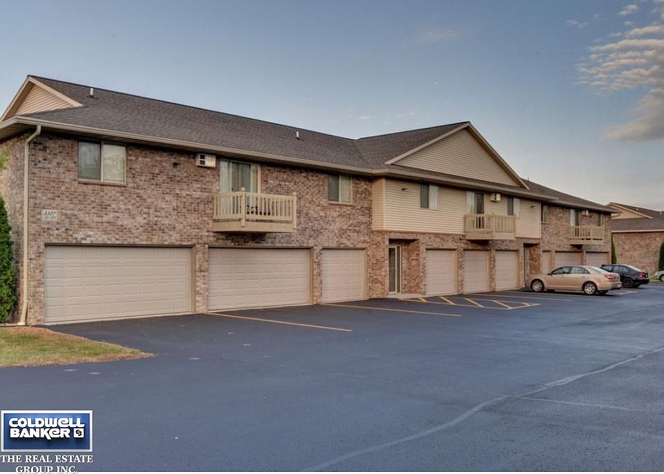 Casaloma Creek Condominiums