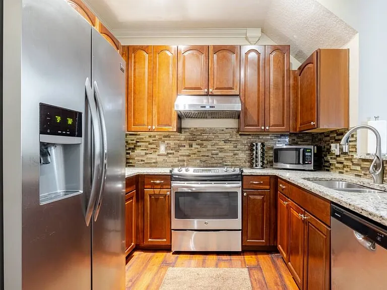 6207 Bartram Village Dr — Photo 5
