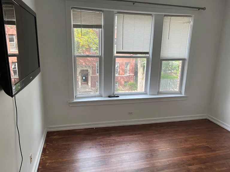 3213 W Beach Ave #2B — Photo 7