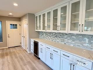2nd image of 190 Mountain Vista Circle