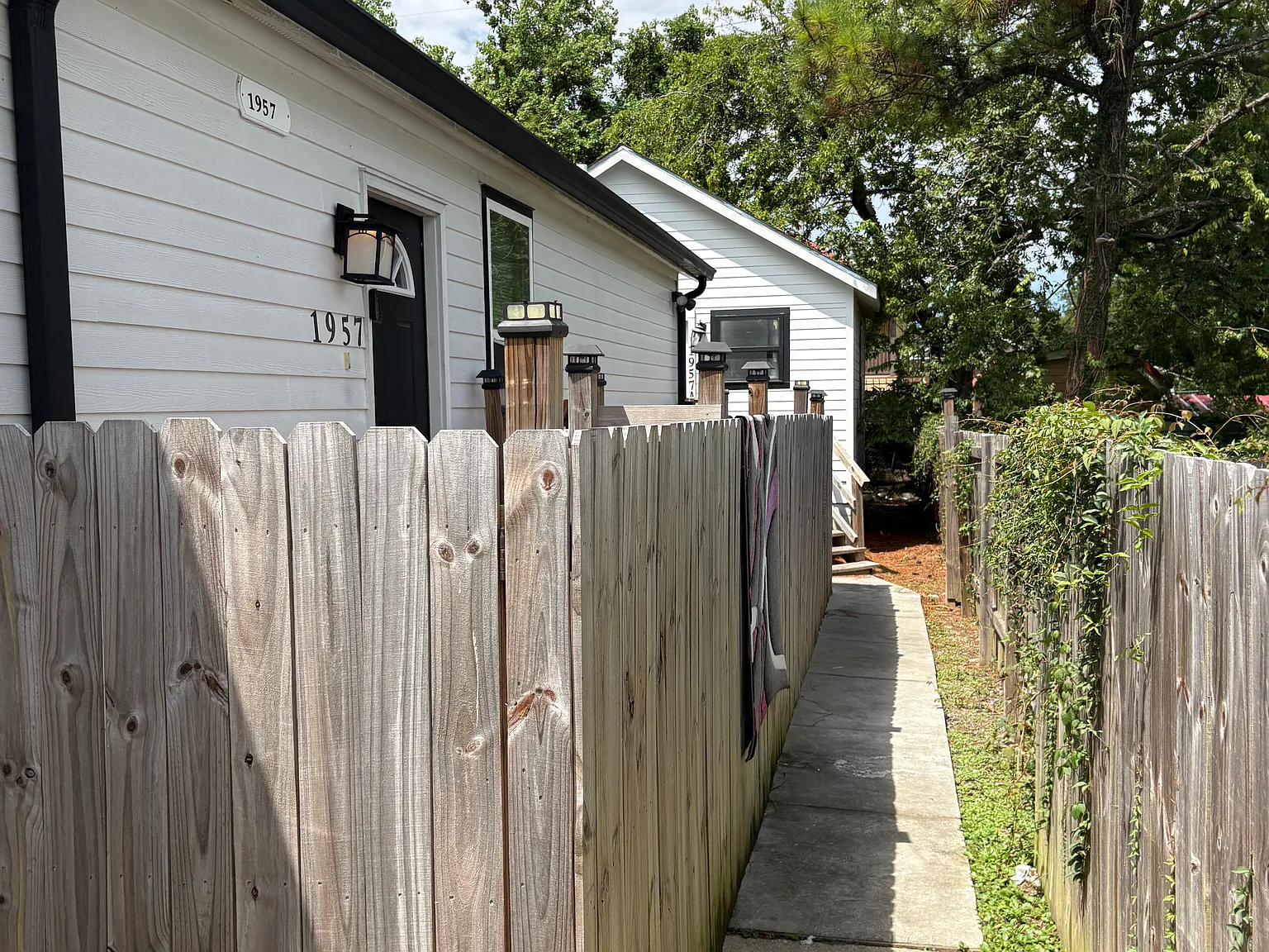 1 bed, 400 sqft, $1,150 — Photo 2