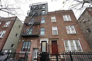 Rented by Rennit Inc.