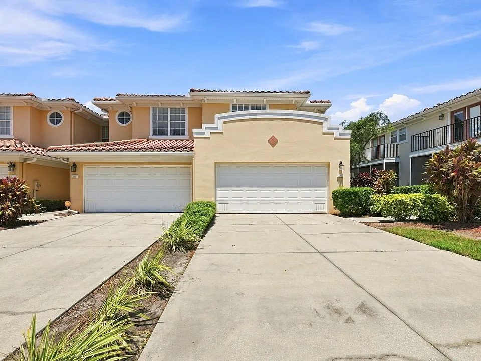 133 Valencia Cir