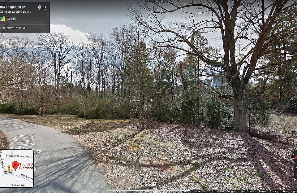 2nd image of 100 Sedgefield Dr