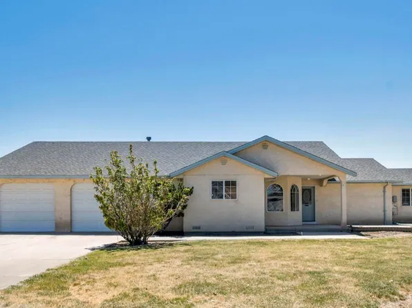 1221 Golden Park Way, Fallon, NV 89406