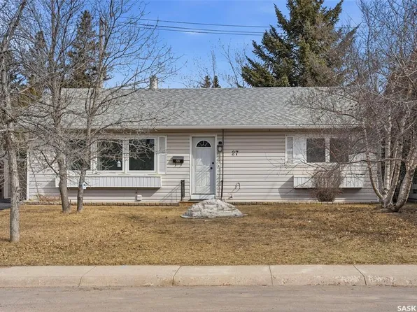 27 Lindsay DRIVE, Saskatoon, SK S7H 3E2