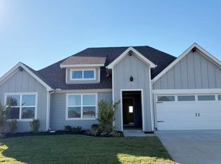 4225 Cornerstone Cir, Granbury, TX 76048