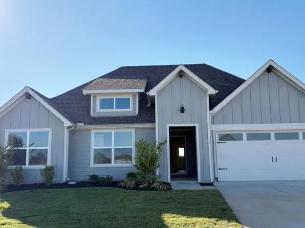 4225 Cornerstone Cir, Granbury, TX 76048