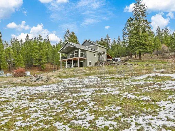 12611 E Big Meadows Rd, Chattaroy, WA 99003