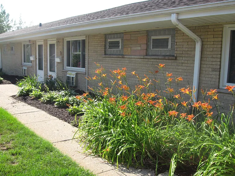 5013 Florence Ave #1 — Photo 4
