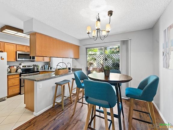 5th image of 7942 Mission Center Ct Unit B