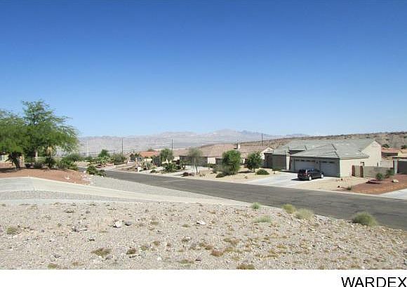 2nd image of 2882 Grandhill Rd