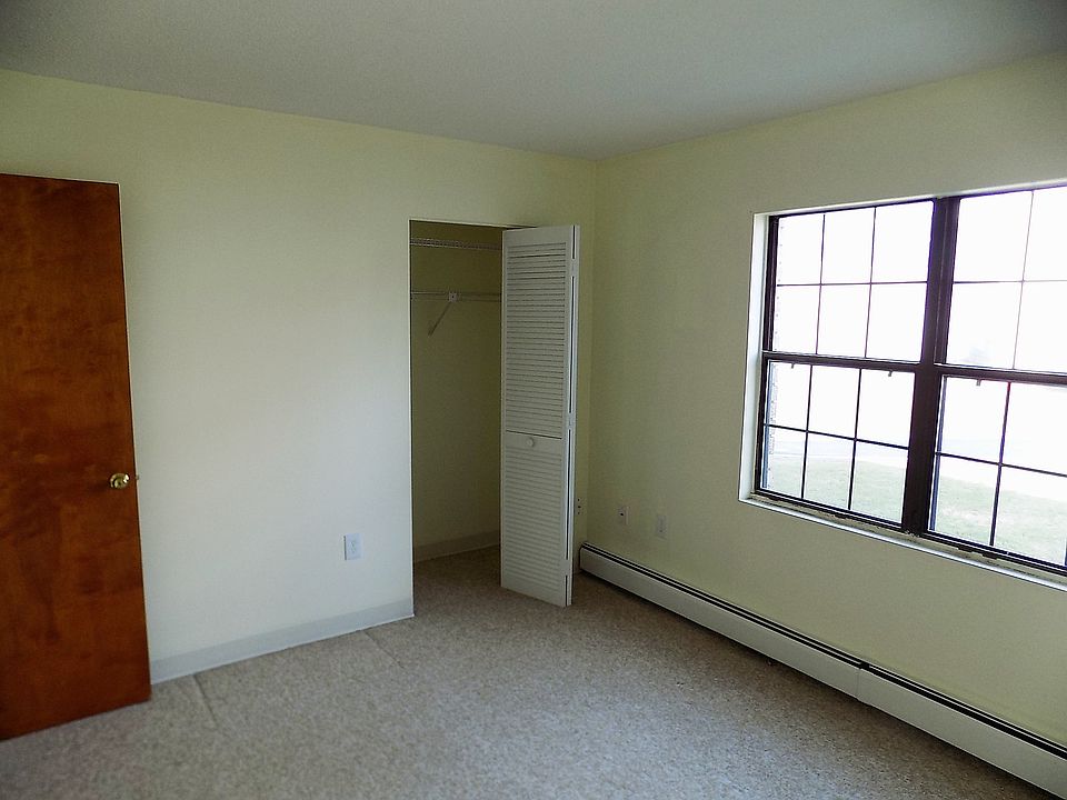 2nd image of 22 Kenmar Dr Unit 201