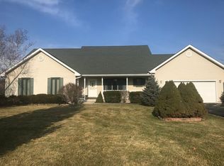 12855 Williams Cir, Genoa, IL 60135