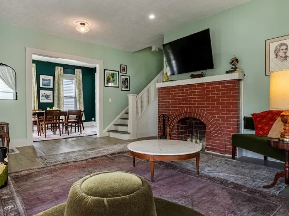 2927 Boulevard Pl, Indianapolis, IN 46208