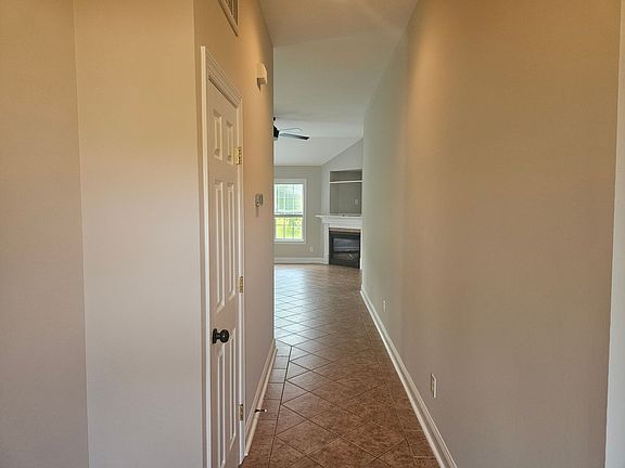 4th image of 502D Castle Bay Dr