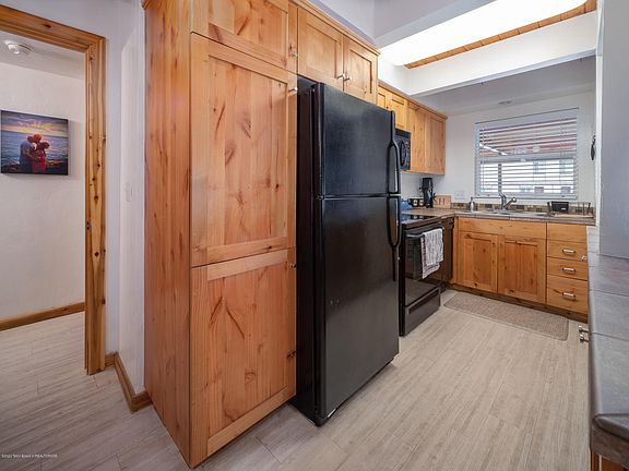 4th image of 755 E Hansen Ave APT 116