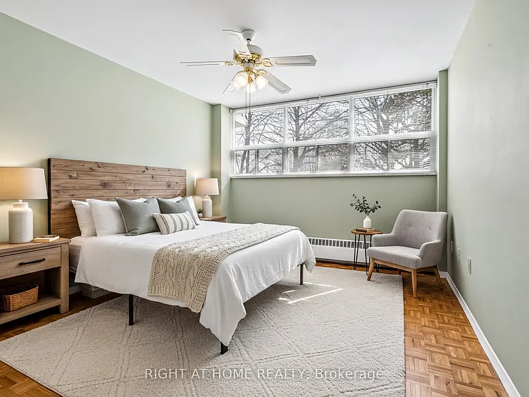 212 Kerr St #207 — Photo 11