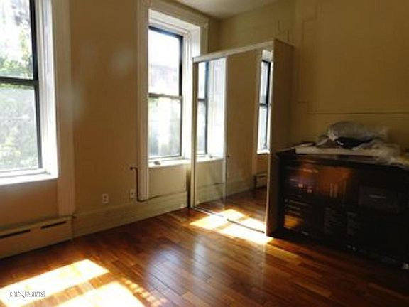 5th image of 1735 2nd Ave #5A