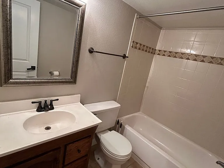 1608 Cottonwood Dr #6 — Photo 12