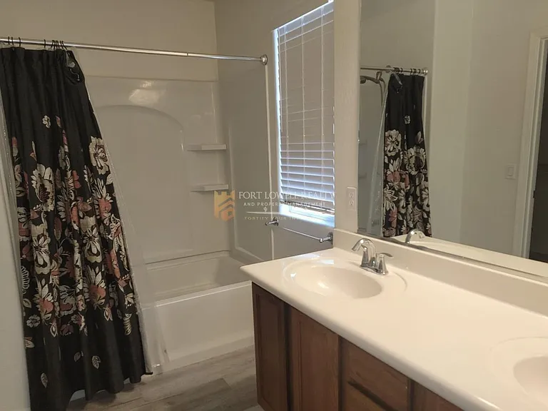7226 S 48th Gln — Photo 11