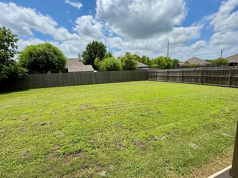 1104 Serendipity Cir — Photo 15